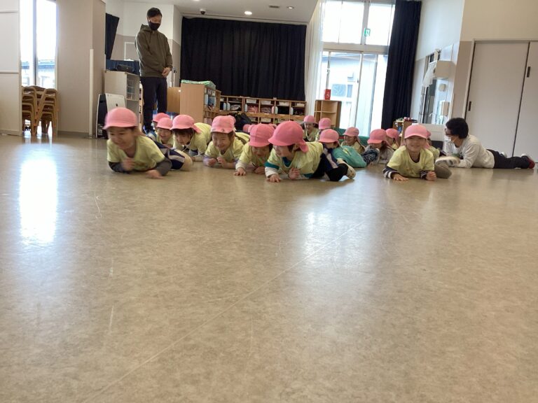 ３・４・５歳児　「最後のたいそう教室」